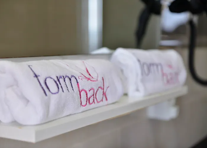 فورمباك ثيرمال سويت آند أبارت 3*